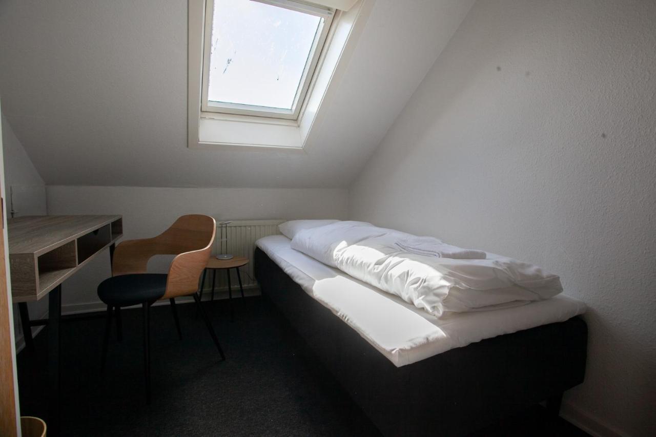 The Bird / Guesthouse / 10 Min Walk Downtown Torshavn Exterior photo